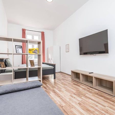 Elegance Apartments Прага Экстерьер фото
