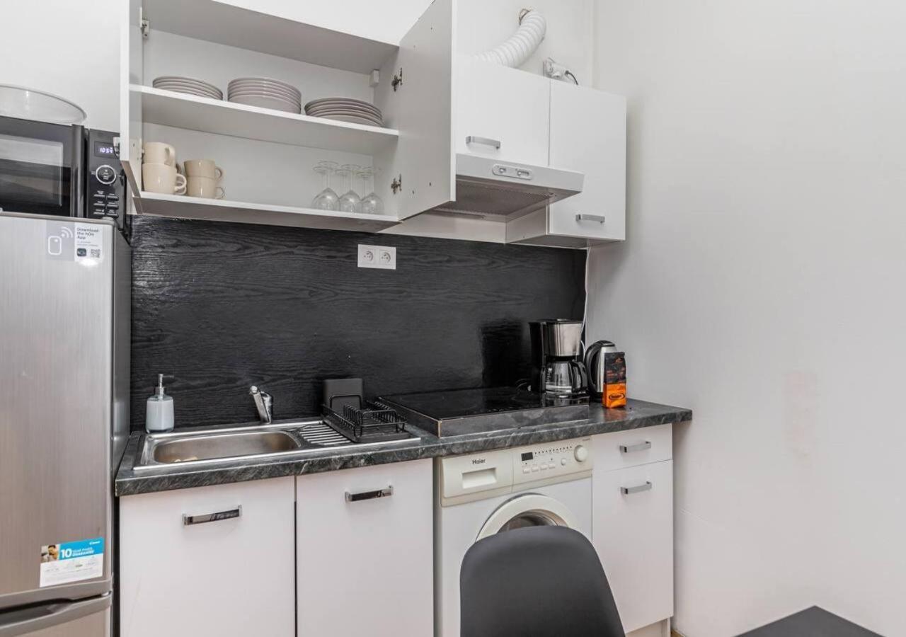 Elegance Apartments Прага Экстерьер фото
