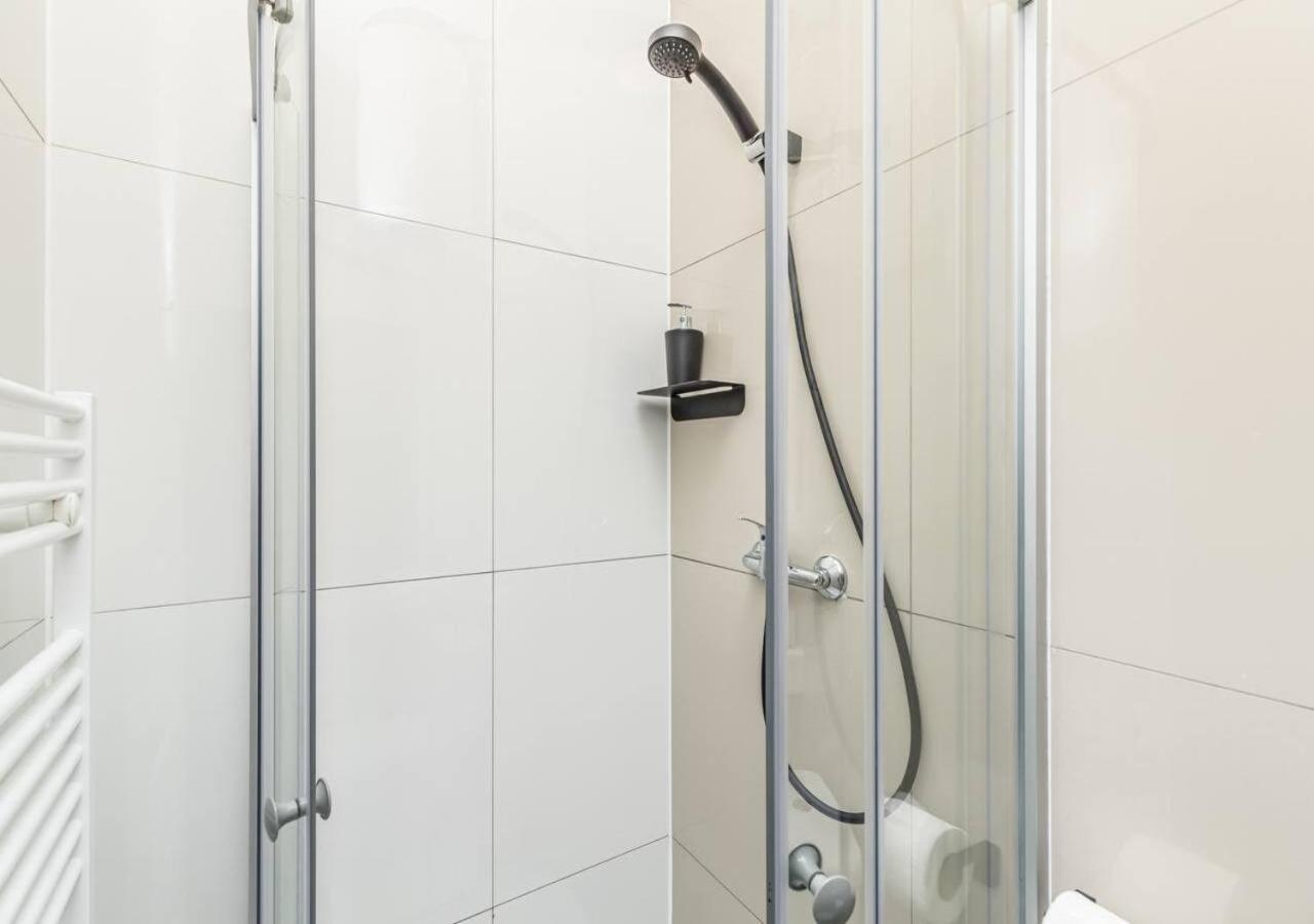 Elegance Apartments Прага Экстерьер фото